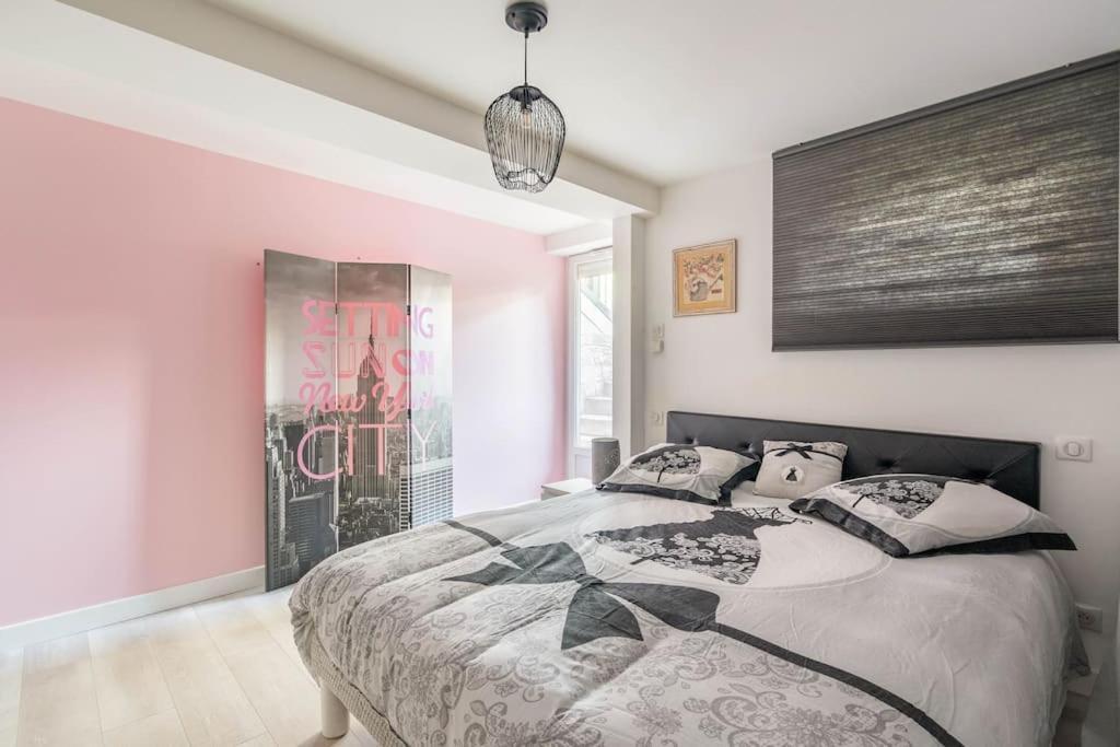 Superbe Appartement Avec Parking Gratuit Lons-le-Saunier Esterno foto