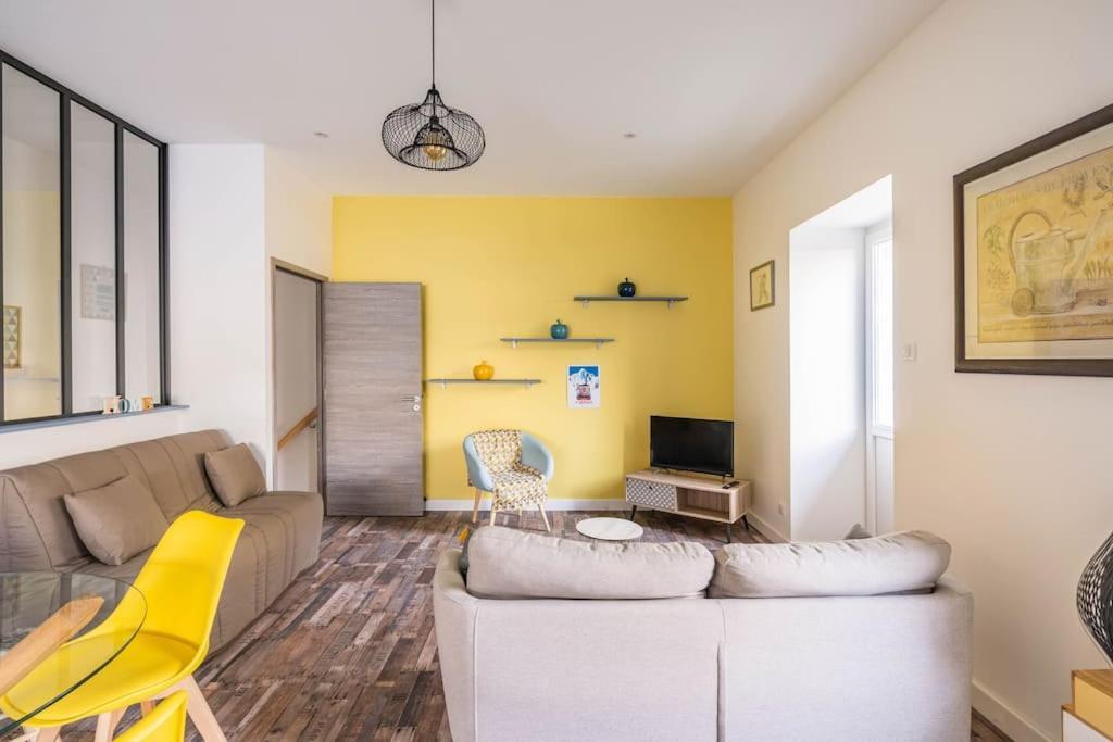 Superbe Appartement Avec Parking Gratuit Lons-le-Saunier Esterno foto