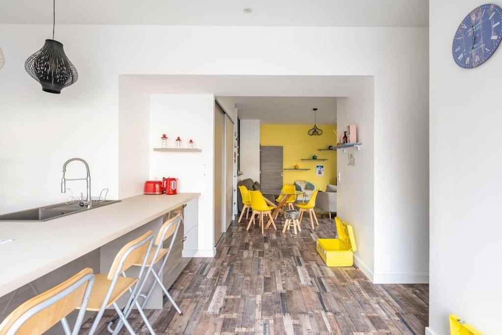 Superbe Appartement Avec Parking Gratuit Lons-le-Saunier Esterno foto